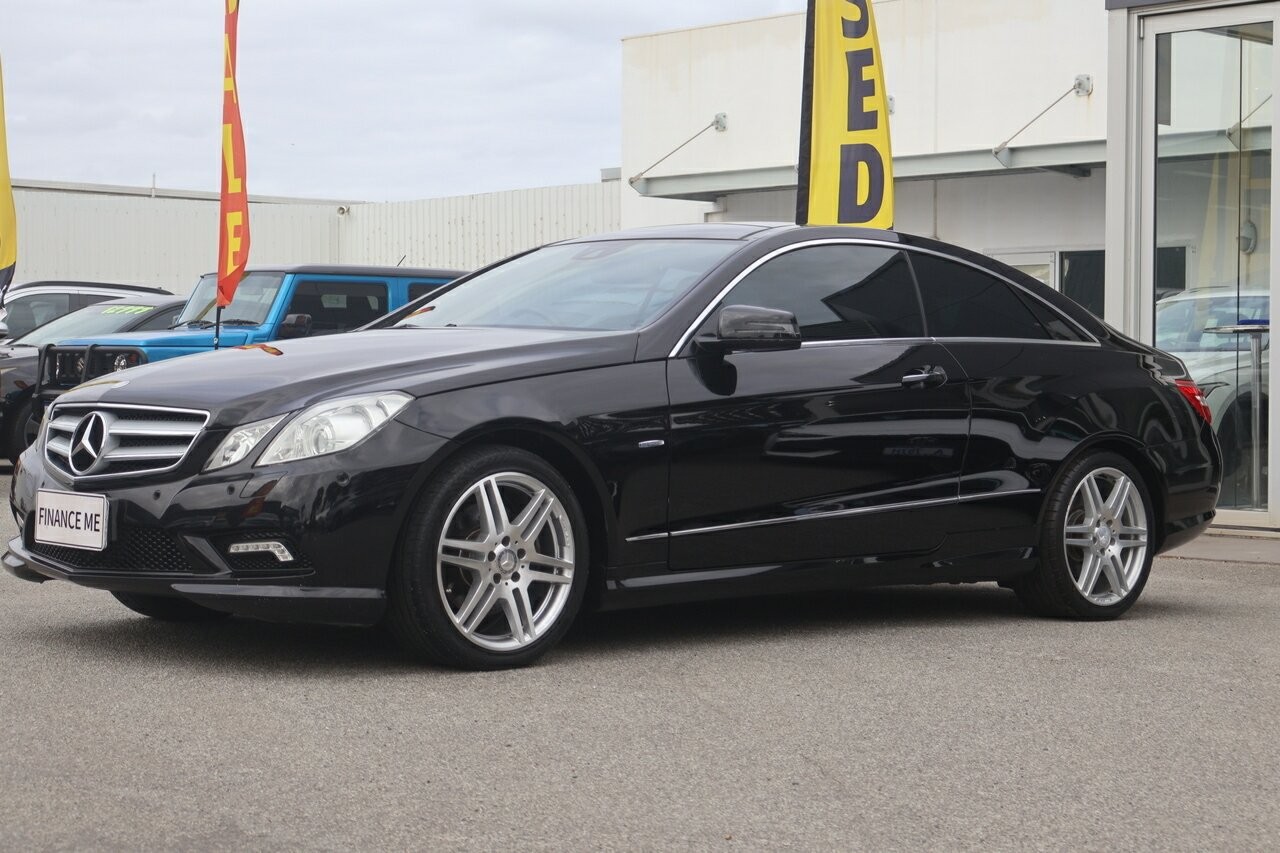 Mercedes Benz E-class image 4