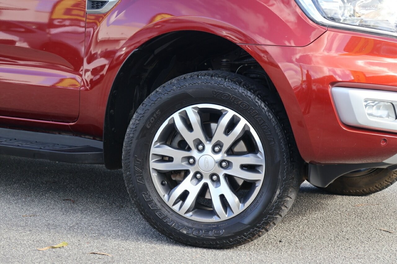 Ford Everest image 2
