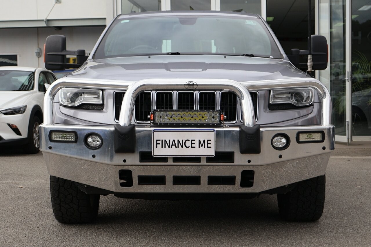 Jeep Grand Cherokee image 3