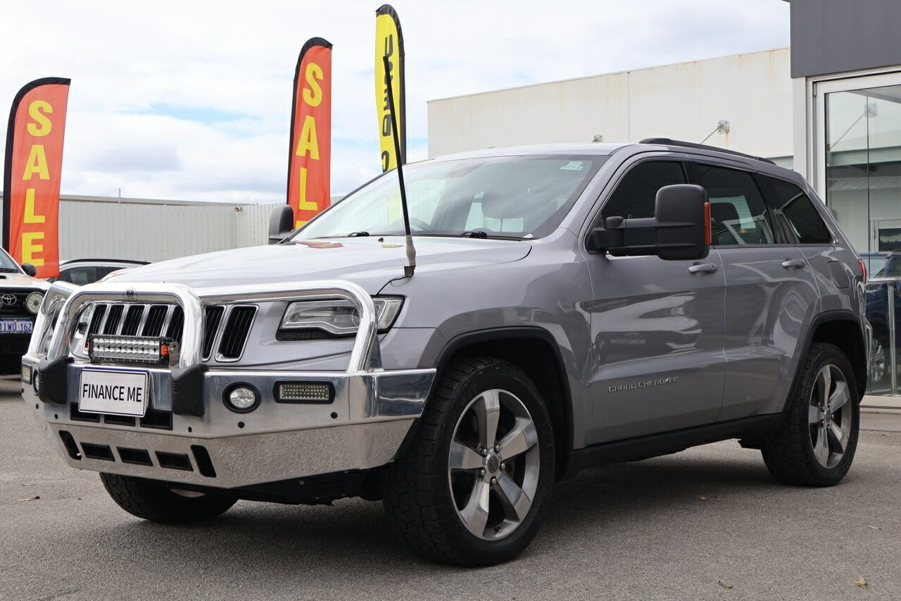 Jeep Grand Cherokee image 4