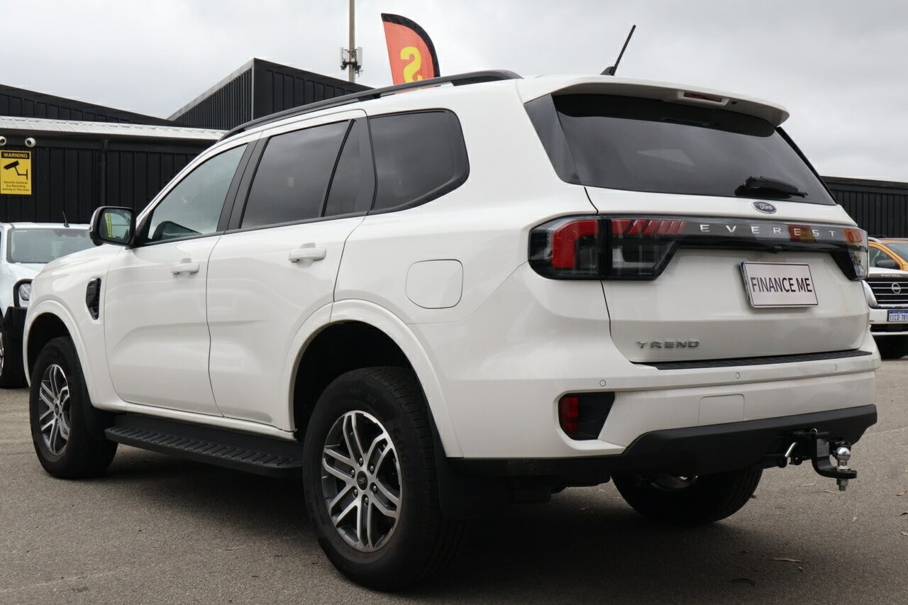 Ford Everest image 4
