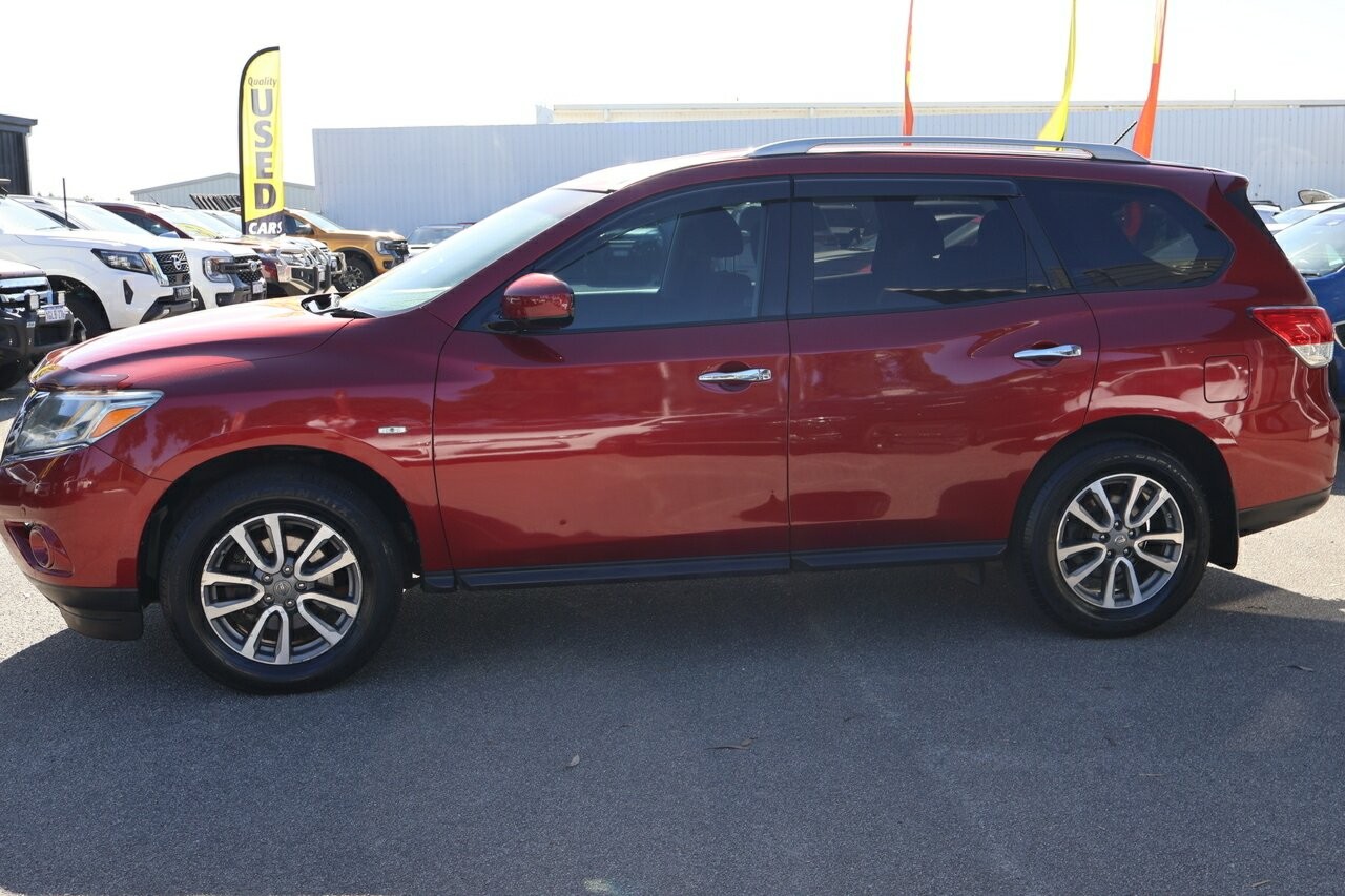 Nissan Pathfinder image 3