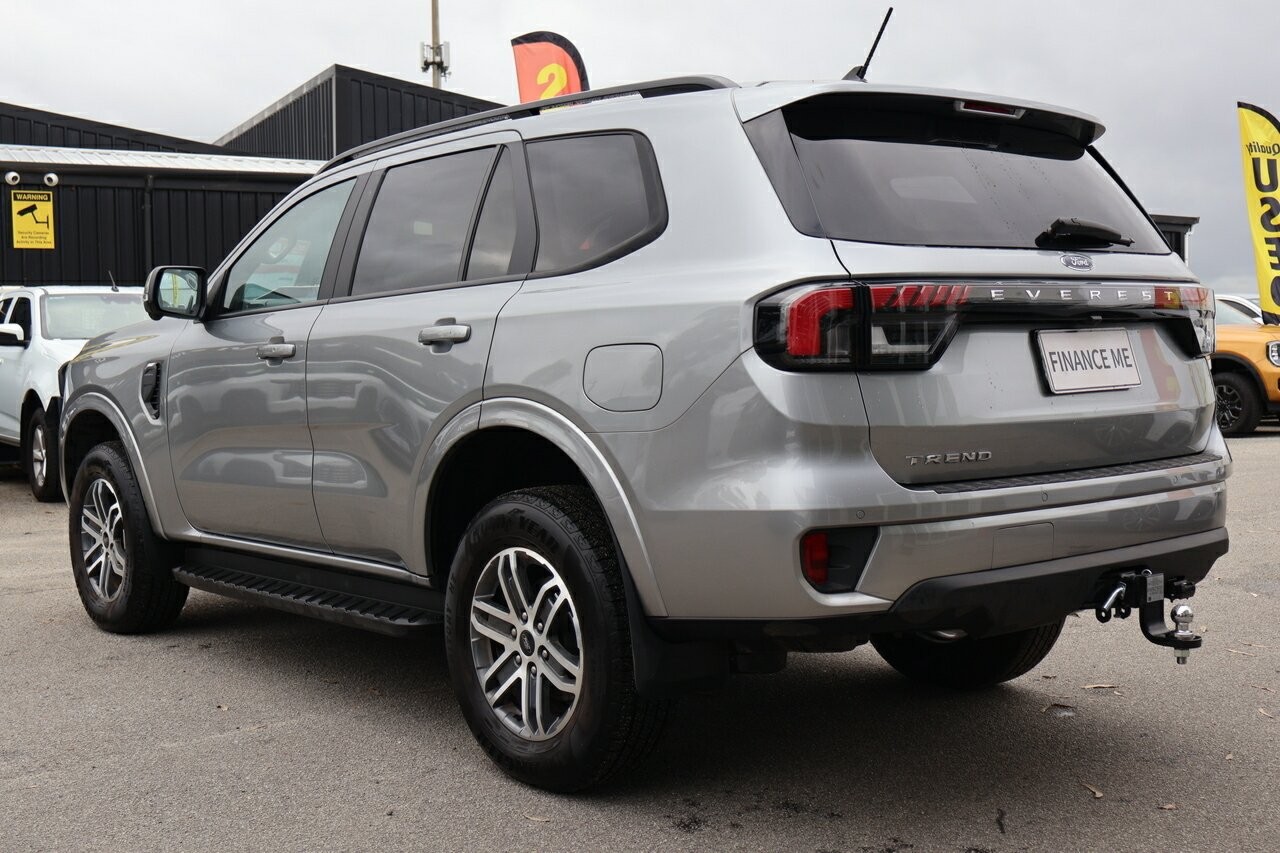Ford Everest image 4