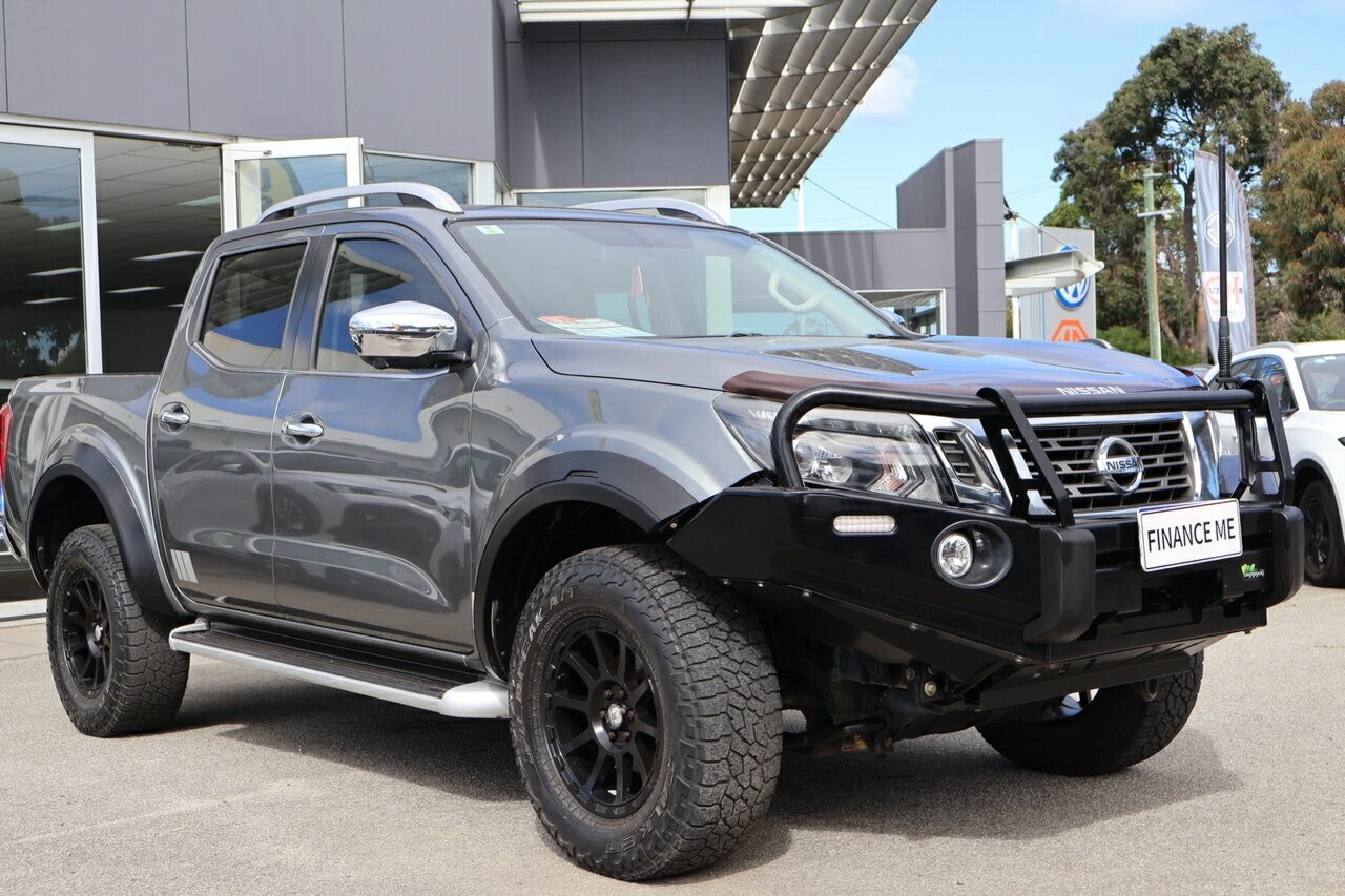 Nissan Navara image 1
