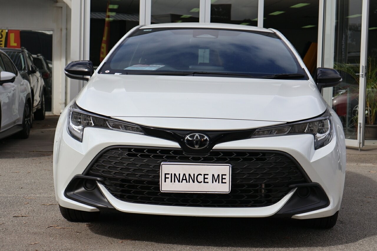 Toyota Corolla image 2