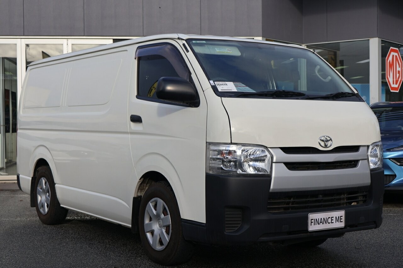 Toyota Hiace image 1