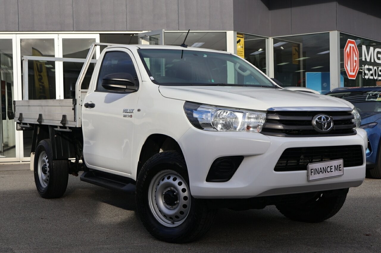 Toyota Hilux image 1