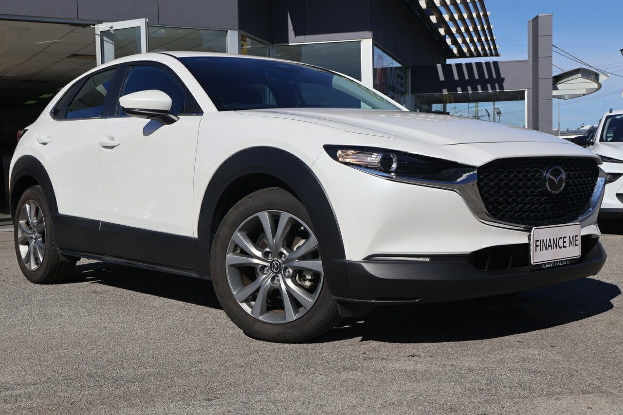 Mazda Cx-30 image 1