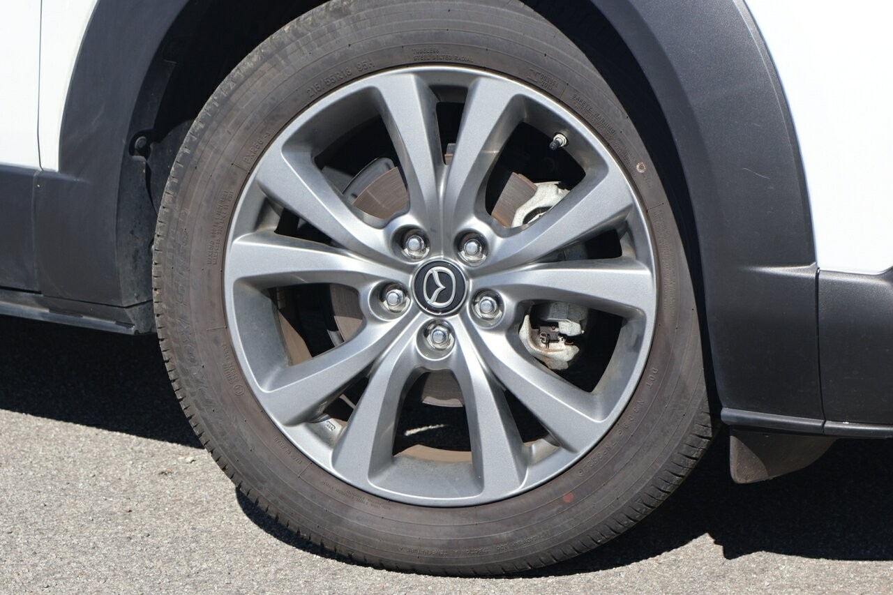 Mazda Cx-30 image 2