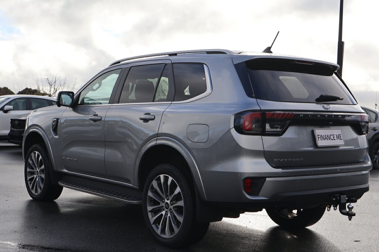 Ford Everest image 4