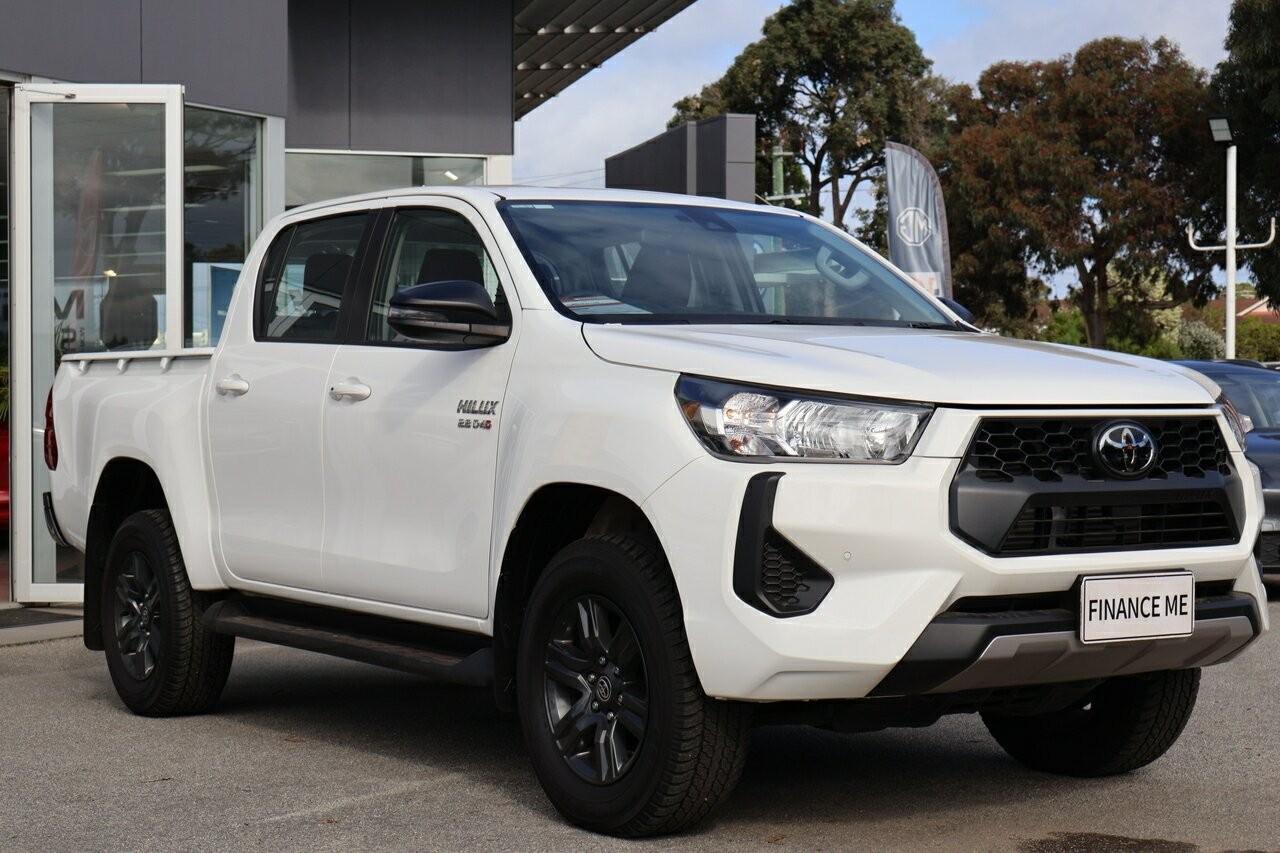 Toyota Hilux image 1