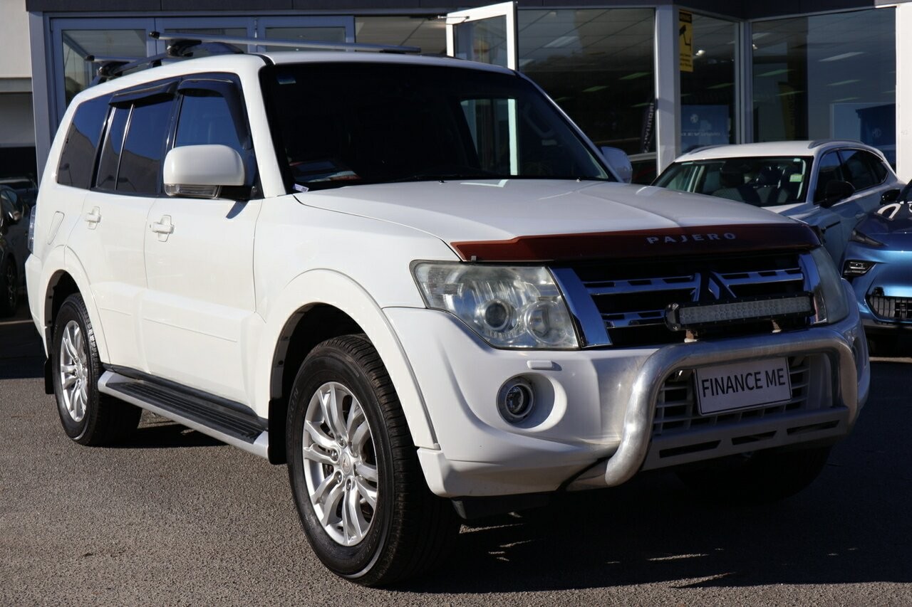 Mitsubishi Pajero image 1