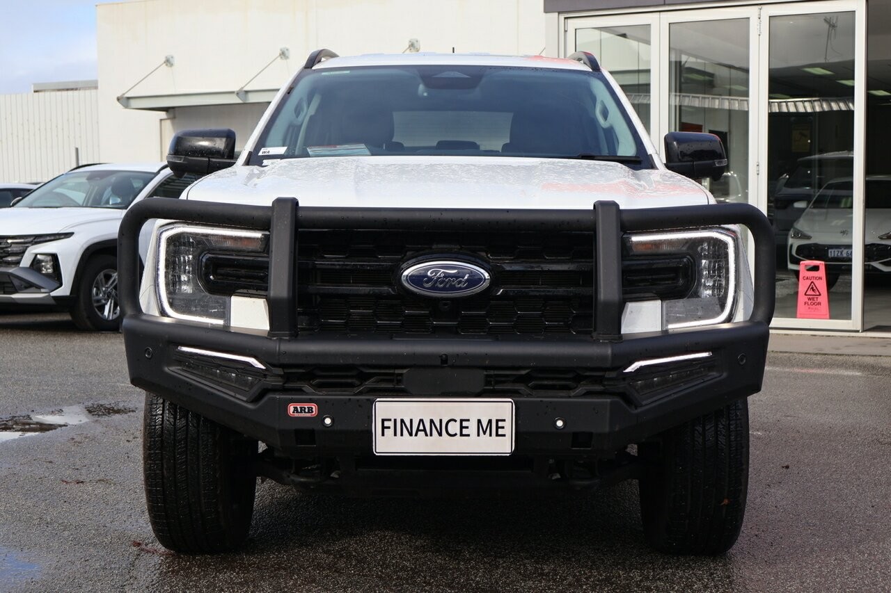 Ford Everest image 2