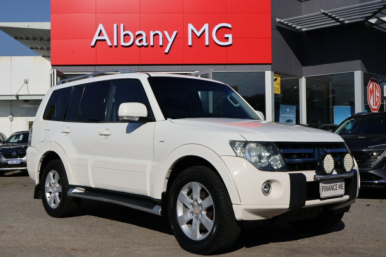 Mitsubishi Pajero image 1