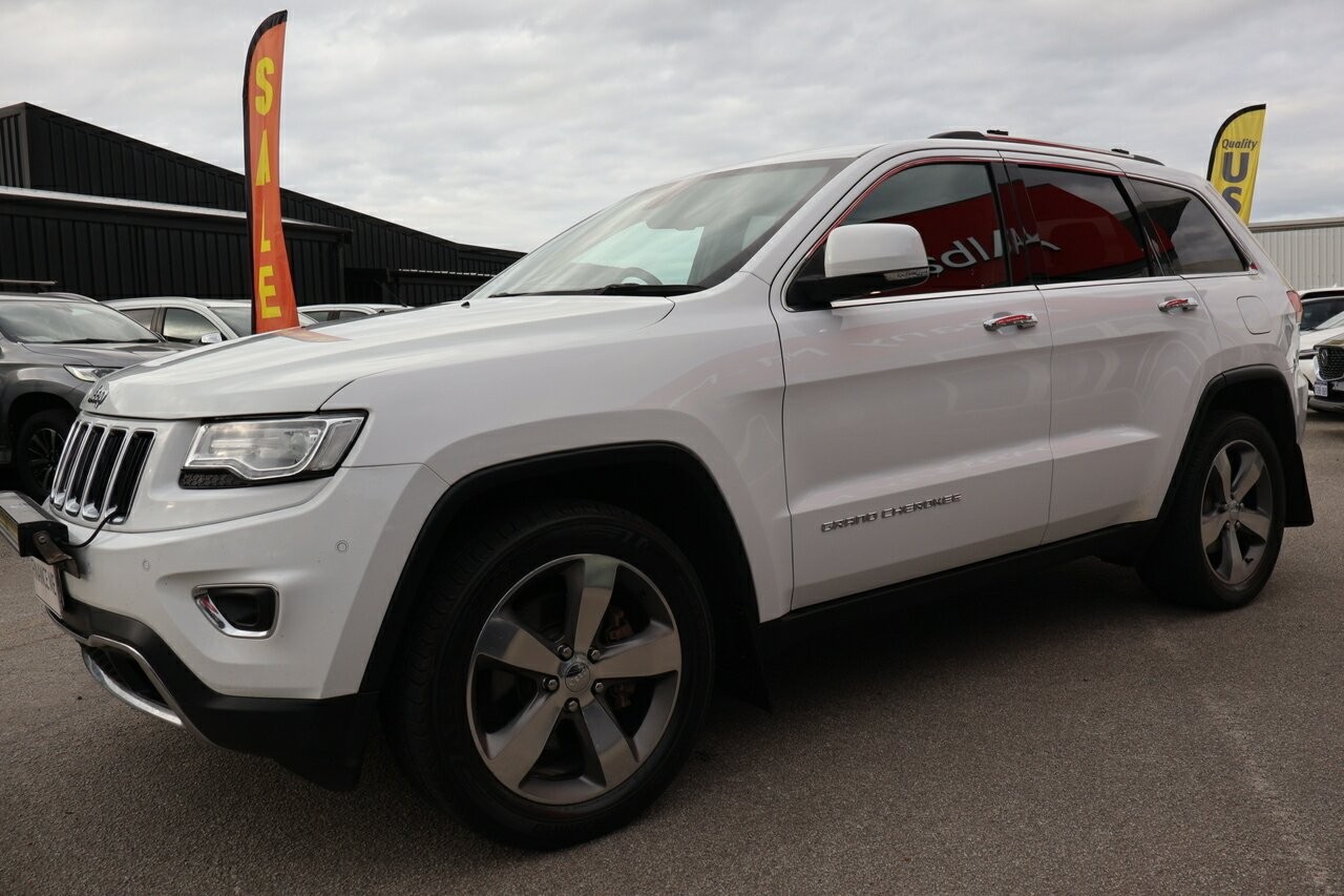 Jeep Grand Cherokee image 3
