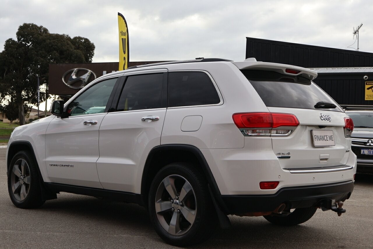 Jeep Grand Cherokee image 4