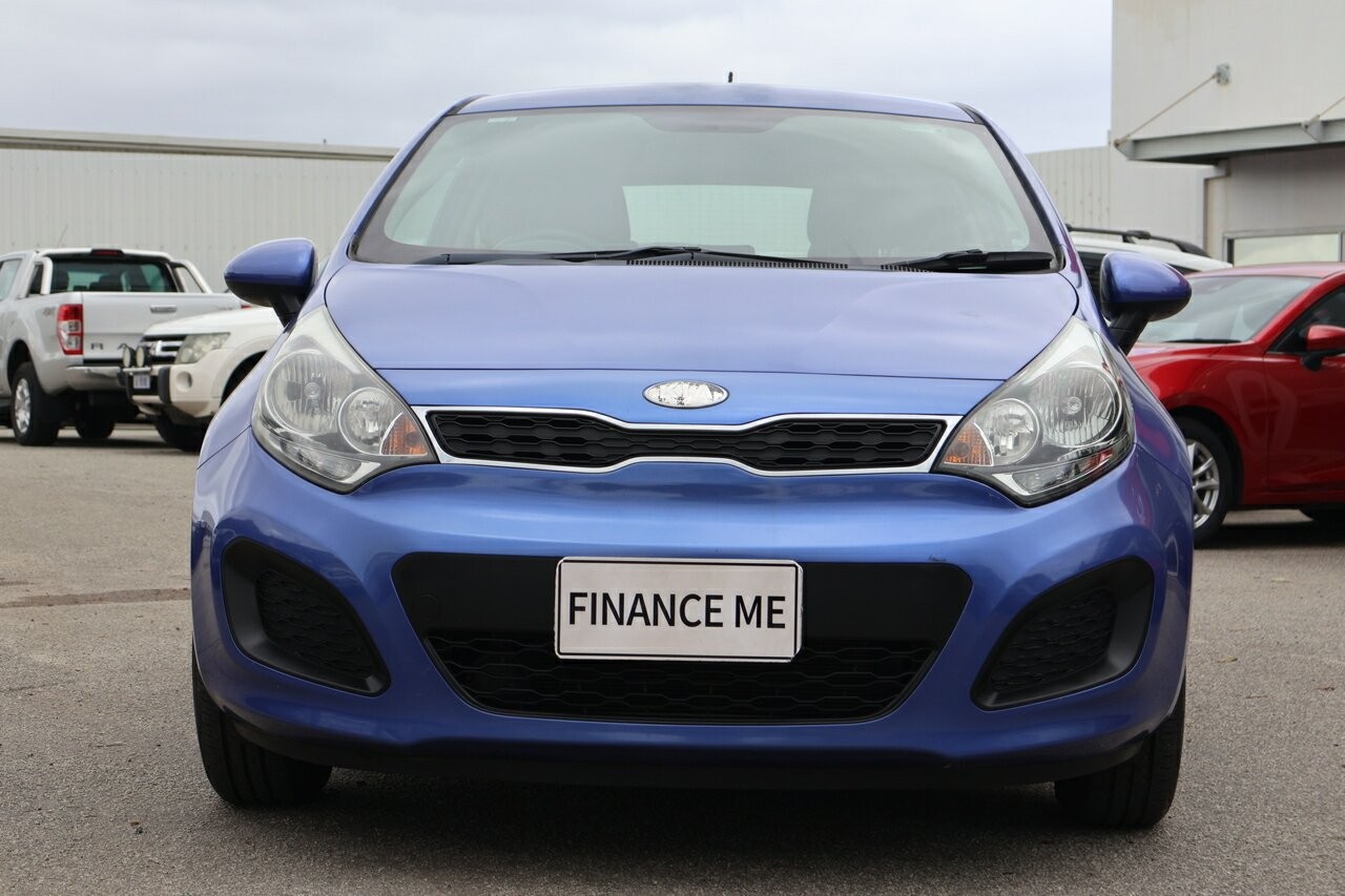 Kia Rio image 2