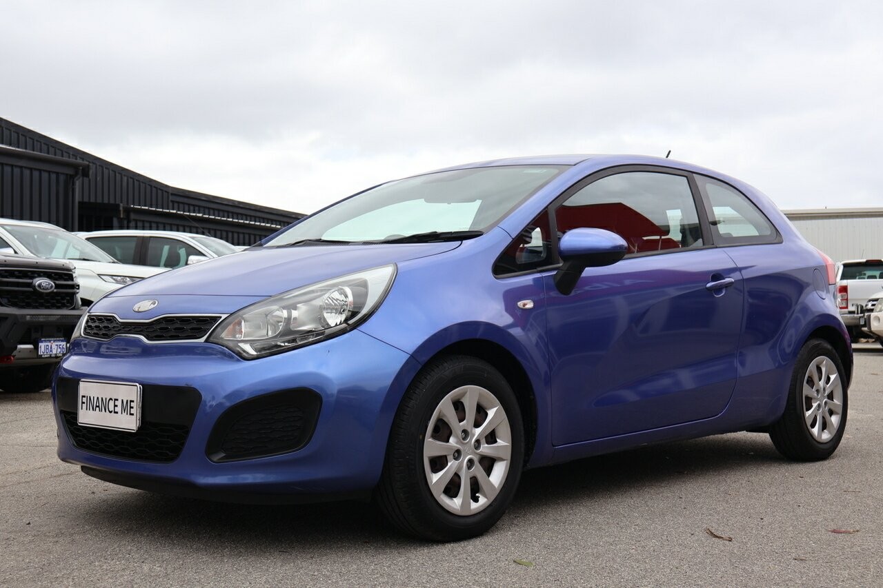 Kia Rio image 3