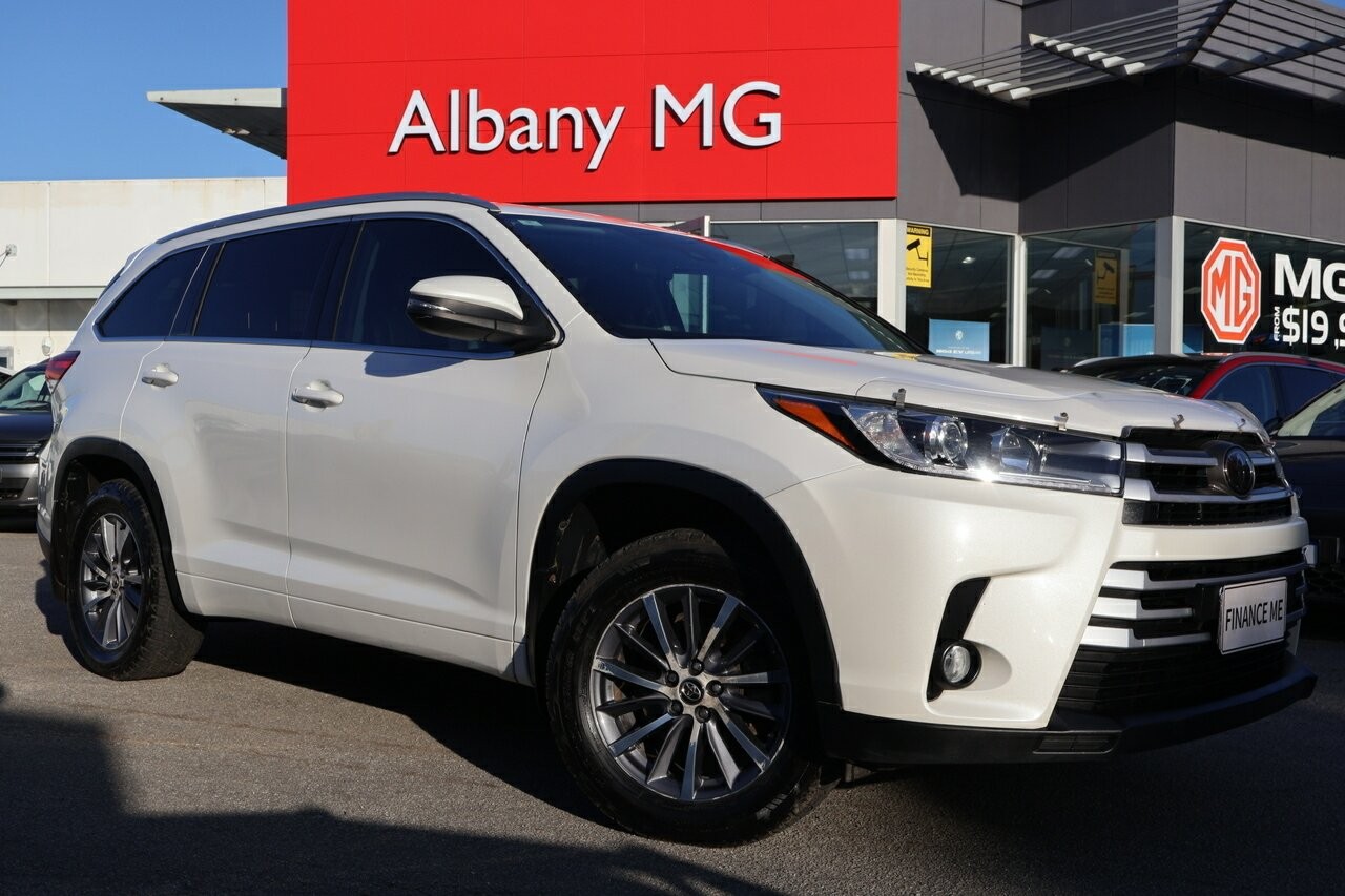 Toyota Kluger image 1