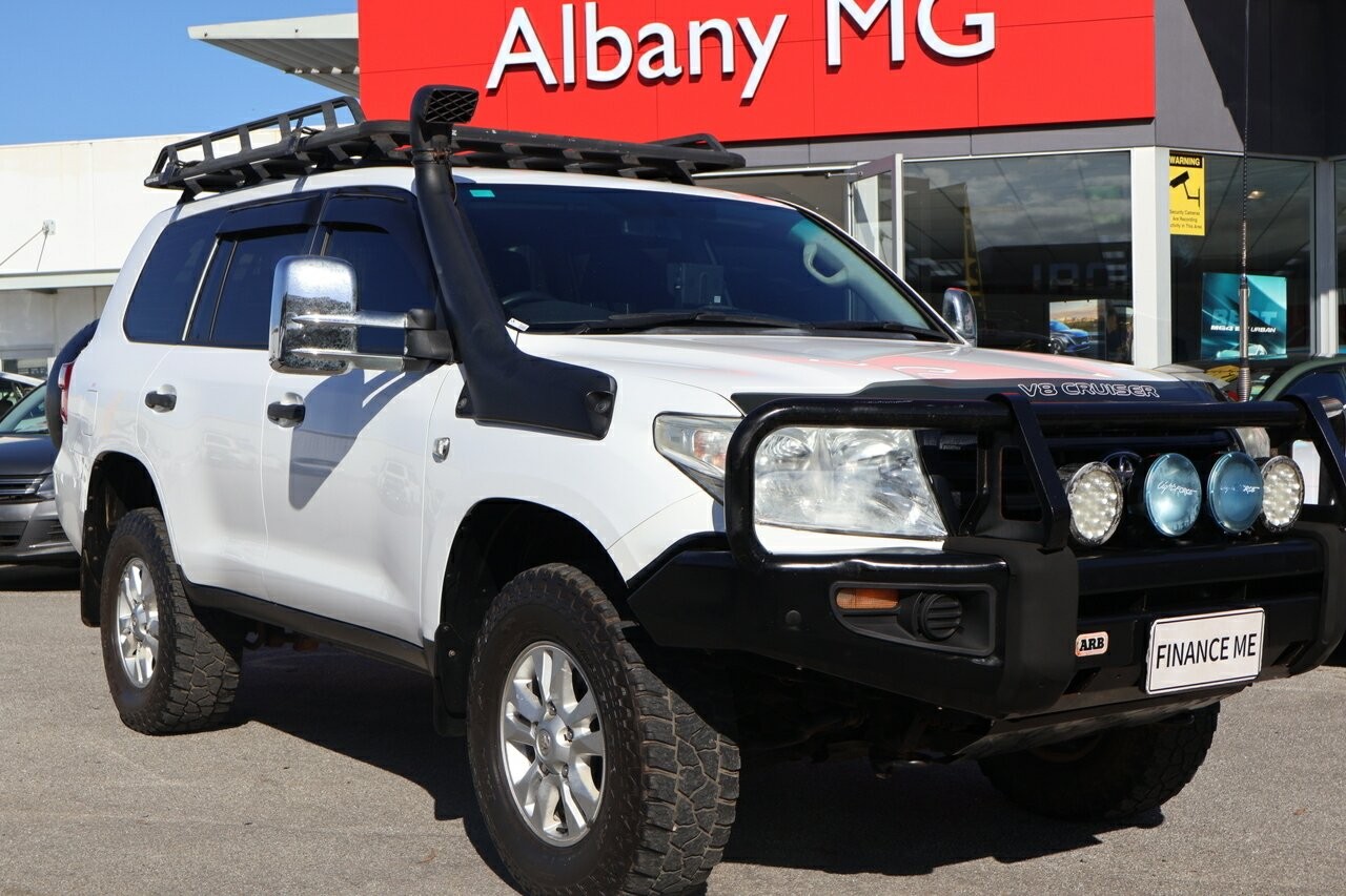 Toyota Landcruiser image 1