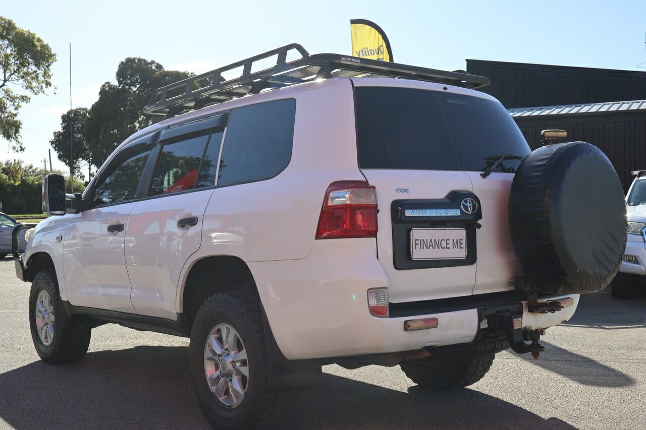 Toyota Landcruiser image 4