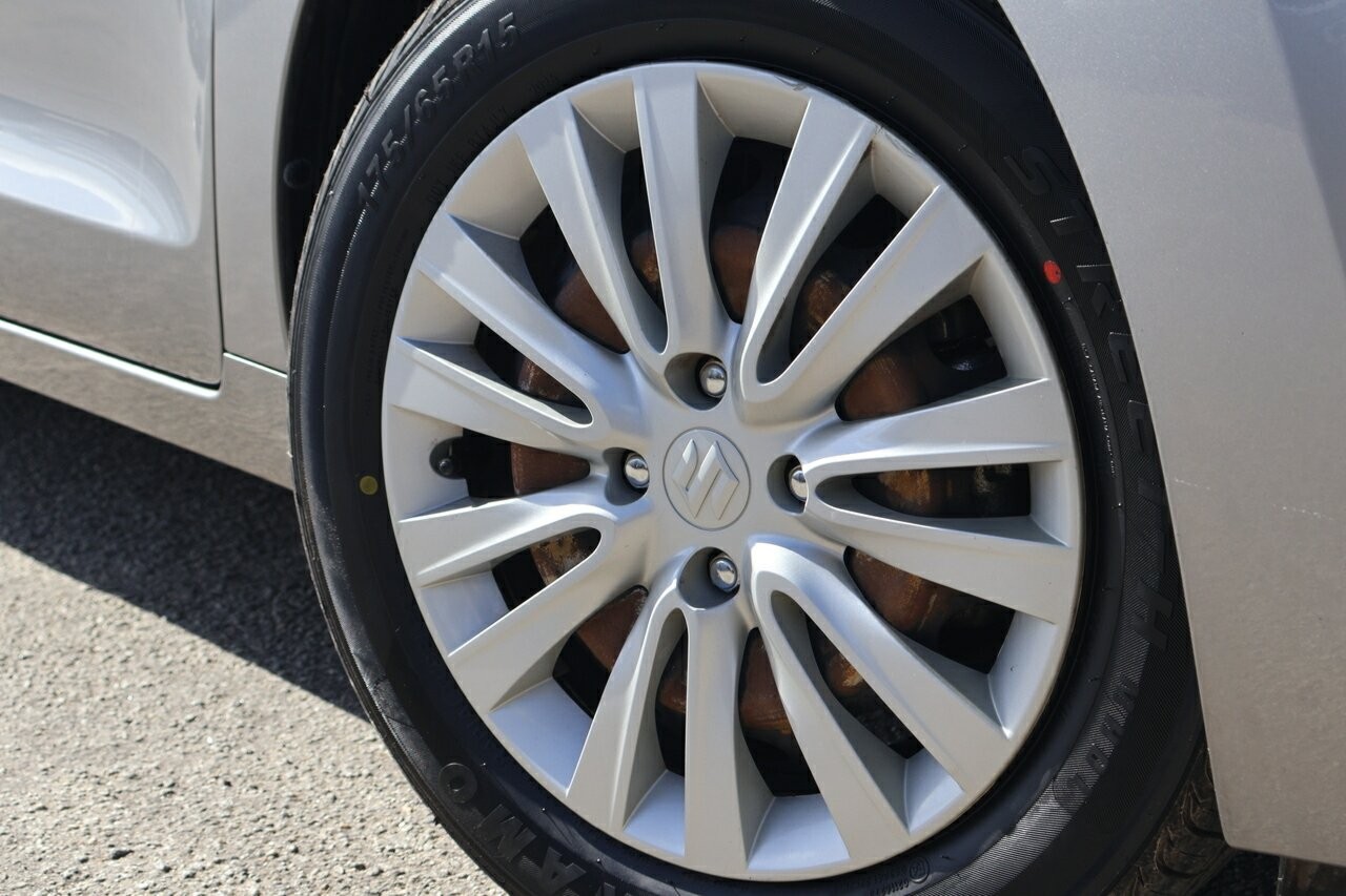 Suzuki Baleno image 2
