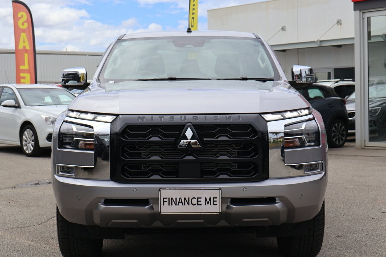 Mitsubishi Triton image 3