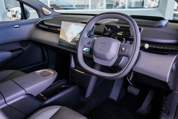 https://vehicle-cdn.autoleague.cloud/34901_0247_13.jpg
