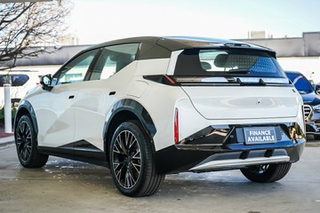 https://vehicle-cdn.autoleague.cloud/34901_0247_4.jpg