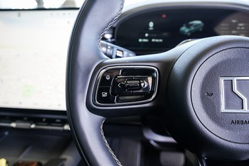 https://vehicle-cdn.autoleague.cloud/34901_Z021554_13.jpg