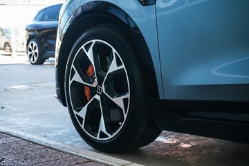 https://vehicle-cdn.autoleague.cloud/34901_Z021554_5.jpg
