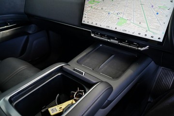 https://vehicle-cdn.autoleague.cloud/34901_Z024181_19.jpg
