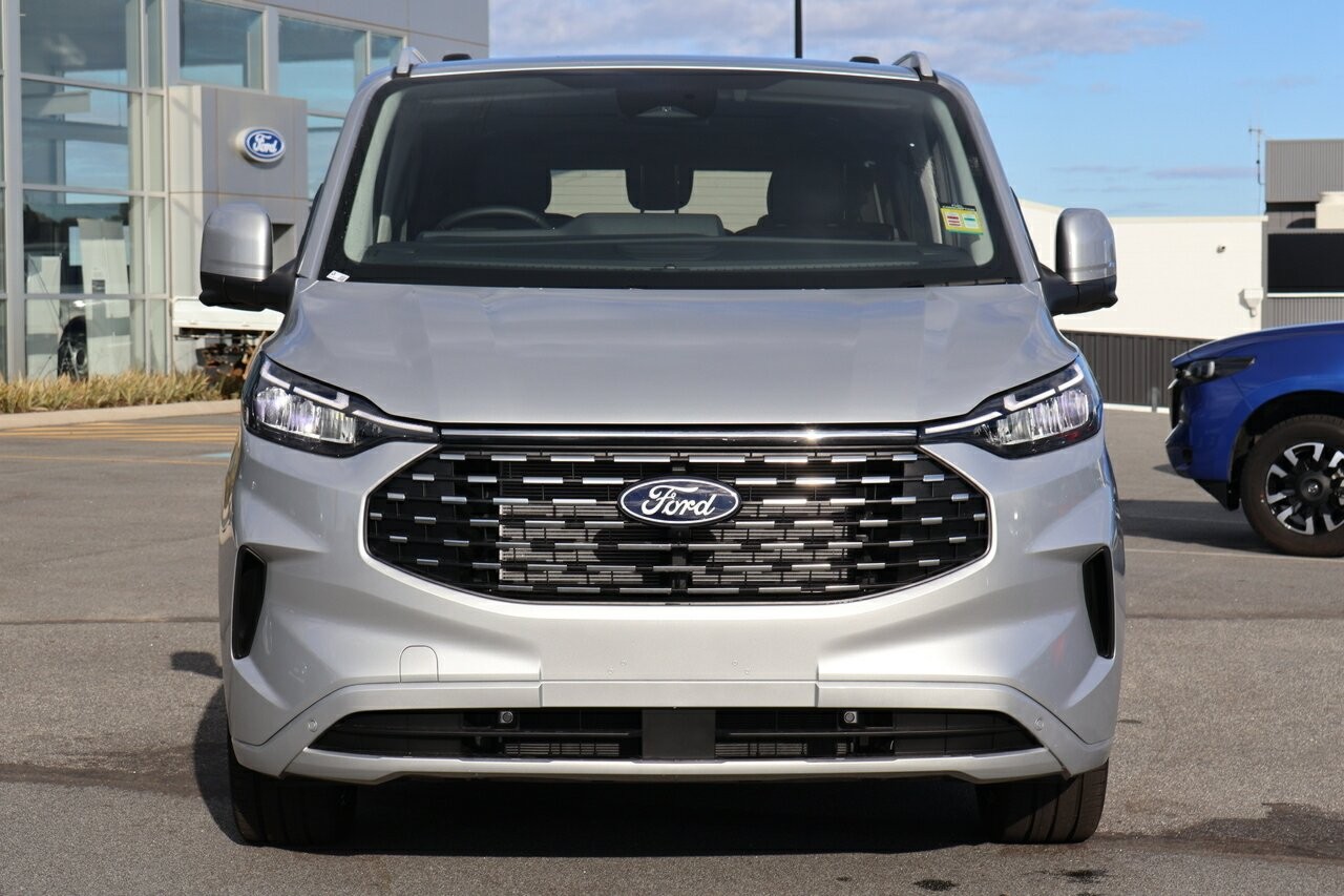 Ford Tourneo image 3