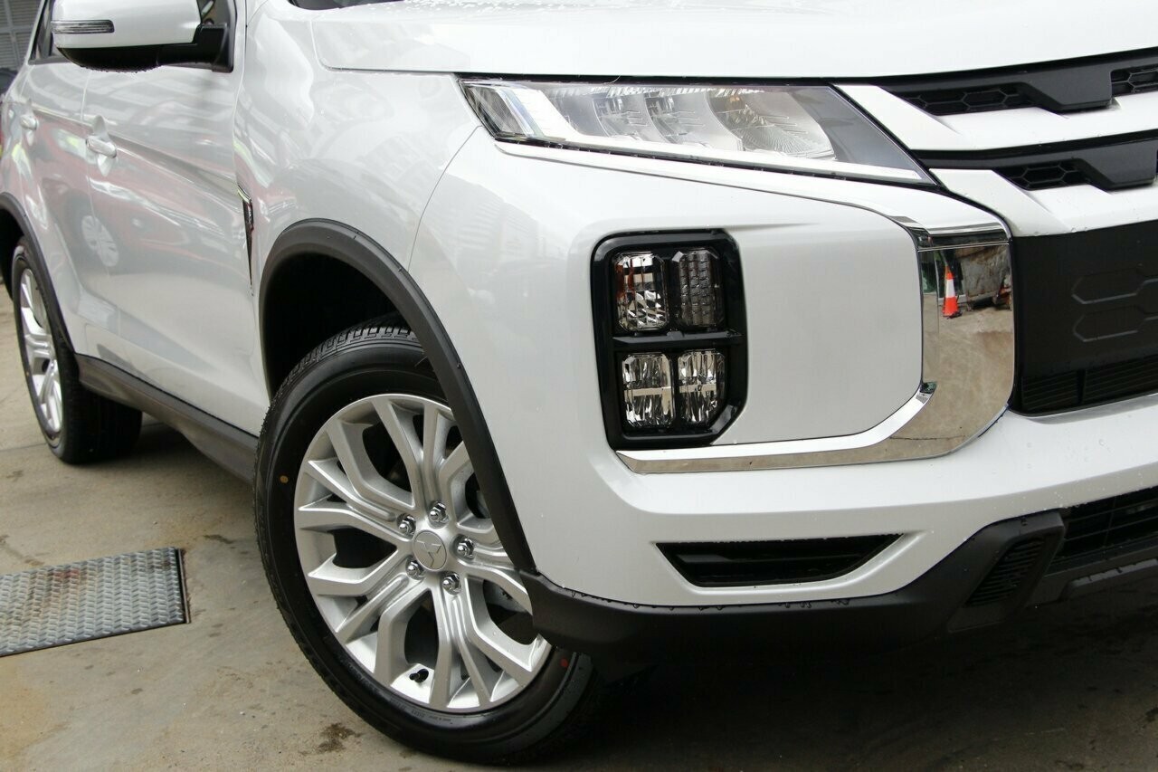 Mitsubishi Asx image 2