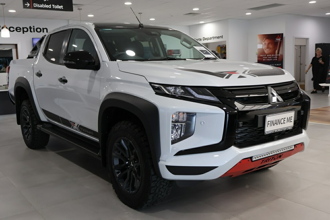 Mitsubishi Triton image 1