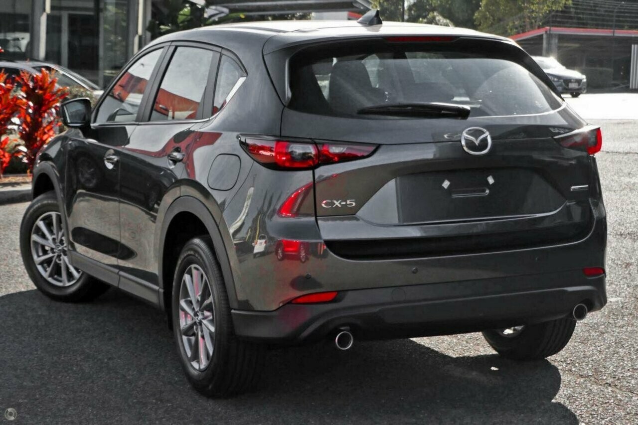 Mazda Cx-5 image 4