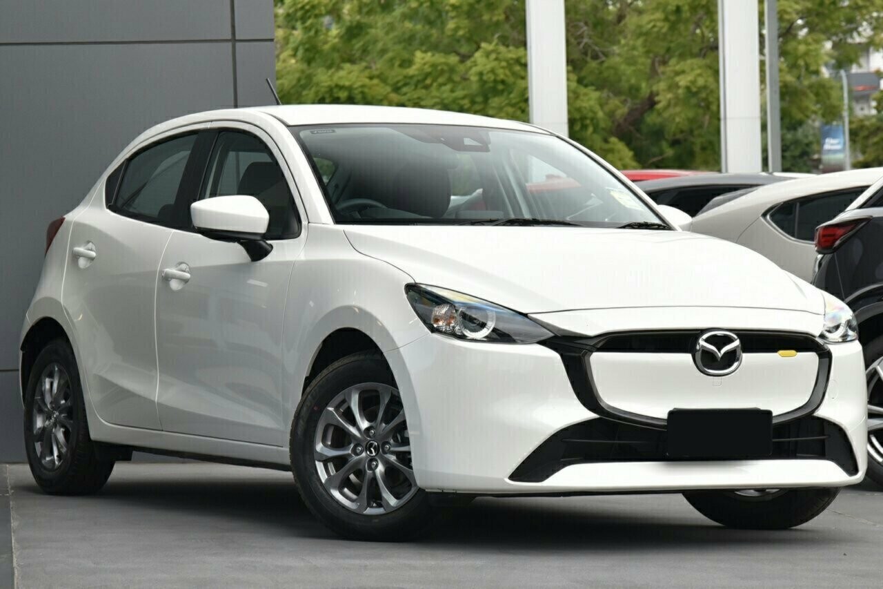 Mazda 2 image 1