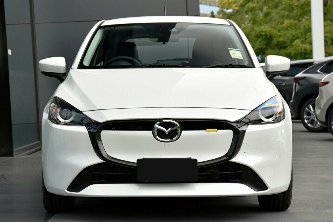 Mazda 2 image 4