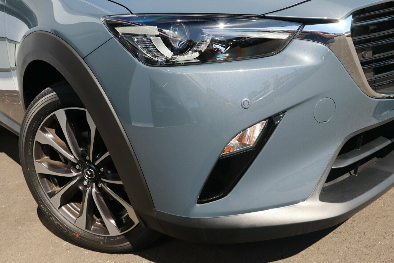 Mazda Cx-3 image 2
