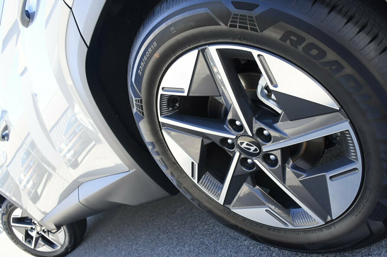 Hyundai Tucson image 4