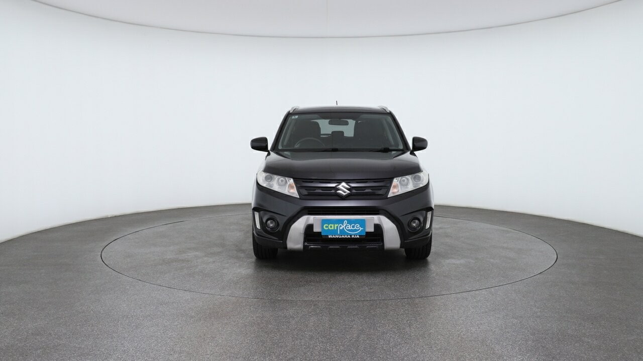 Suzuki Vitara image 2