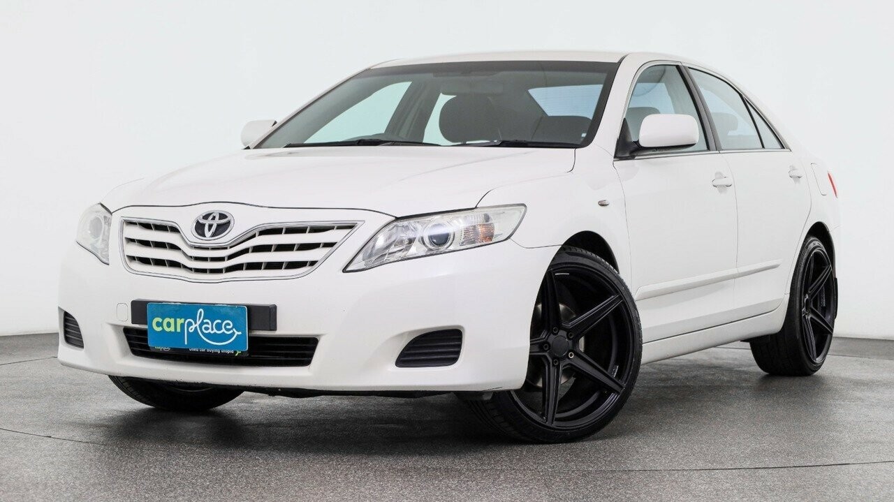 Toyota Camry image 1