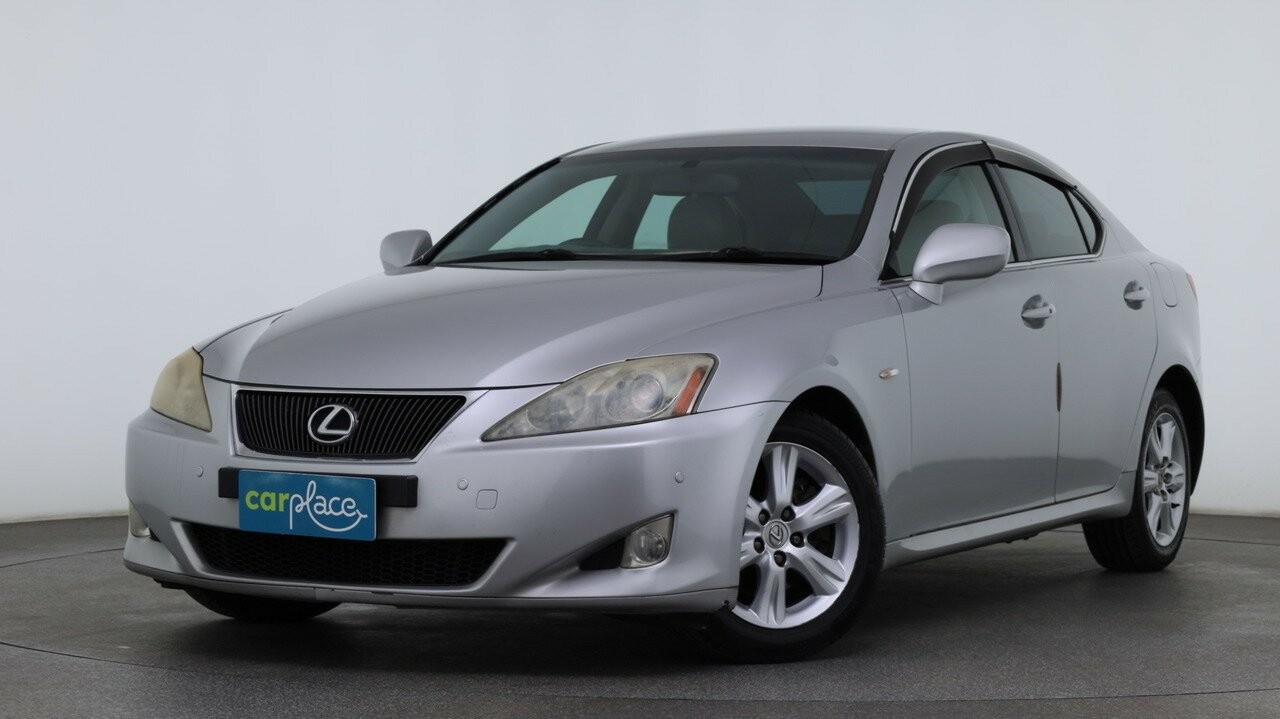 Lexus Is image 1
