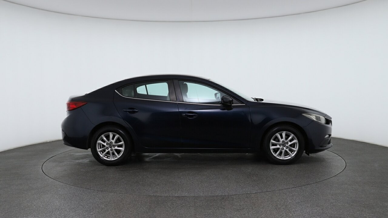 Mazda 3 image 3