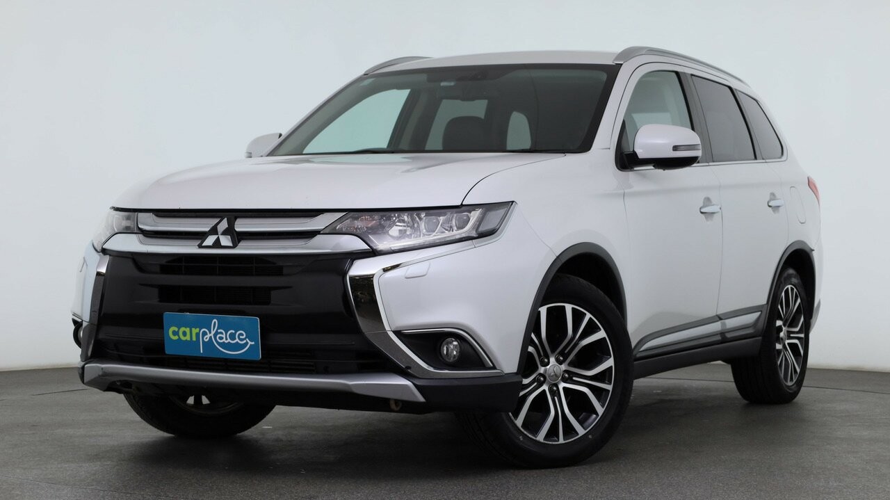 Mitsubishi Outlander image 1