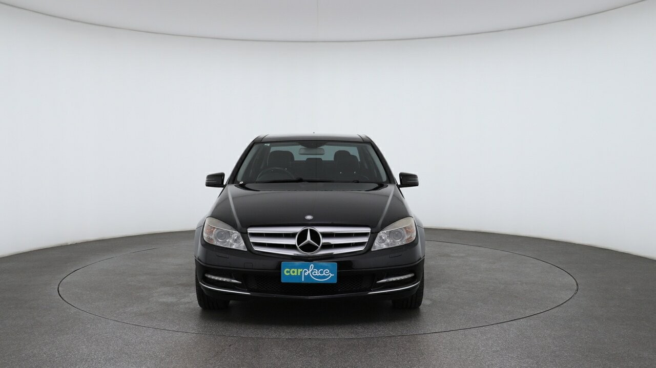 Mercedes Benz C-class image 2