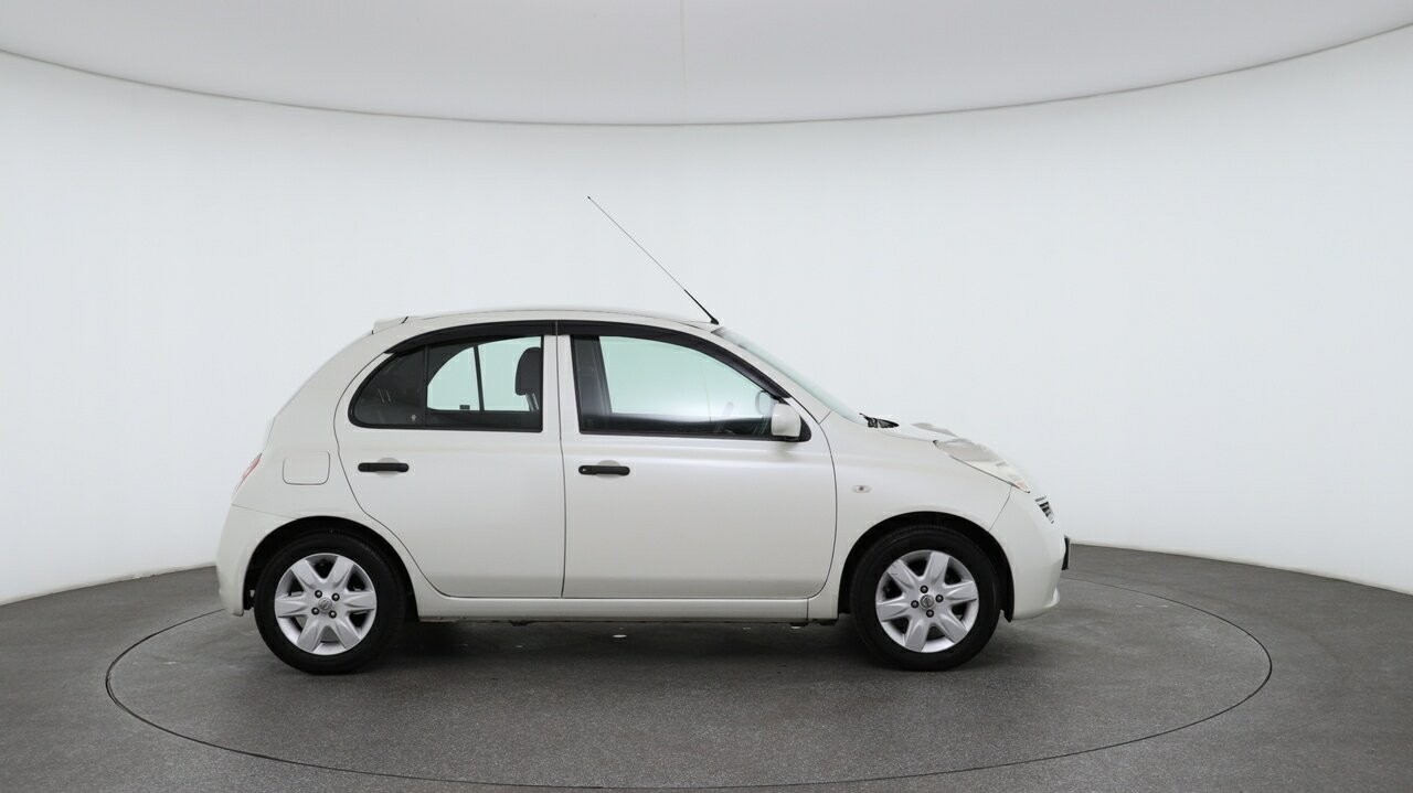 Nissan Micra image 3