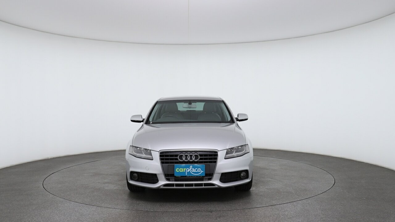 Audi A4 image 2