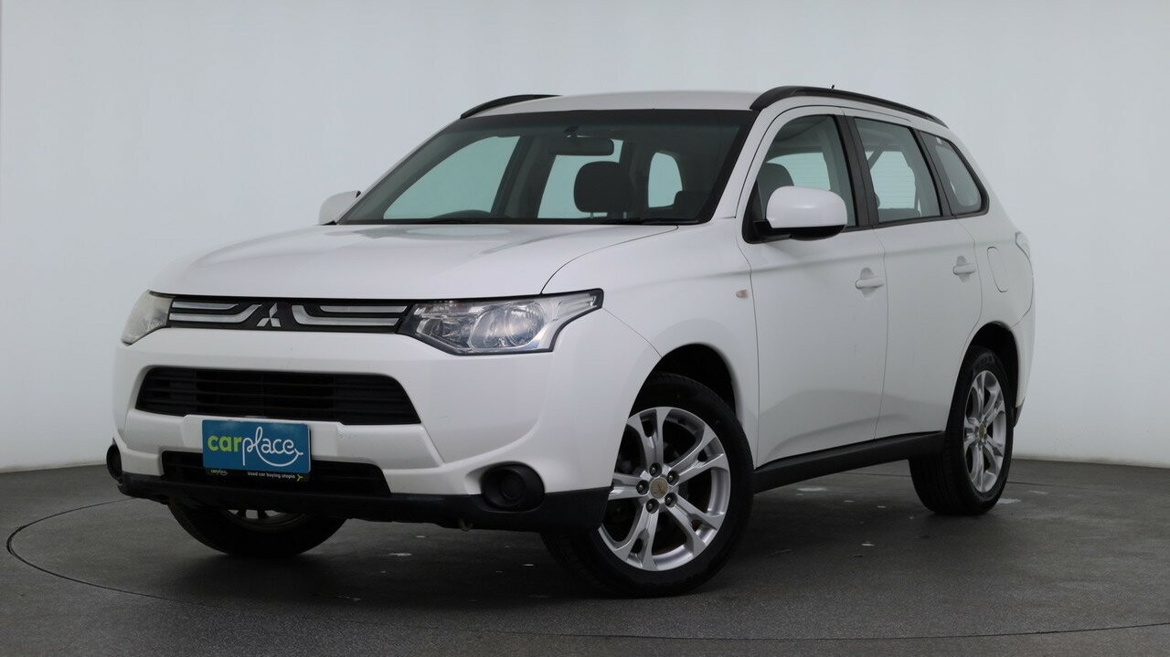 Mitsubishi Outlander image 1