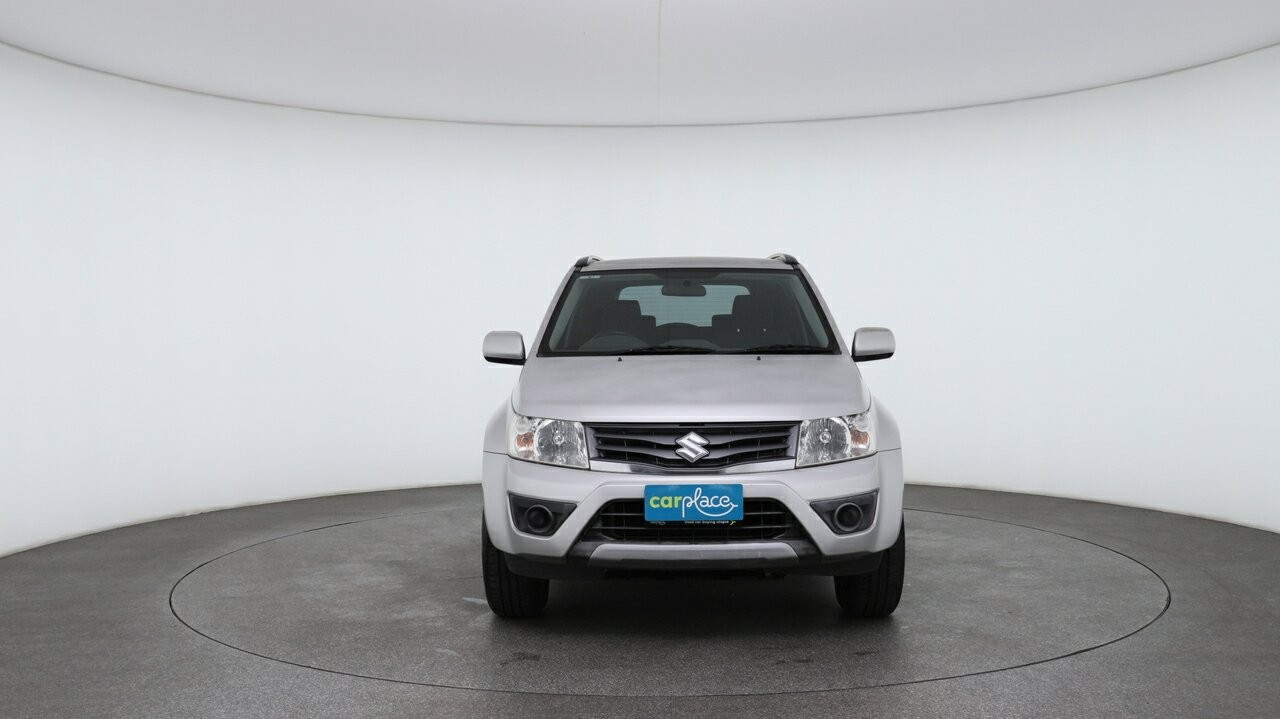 Suzuki Grand Vitara image 2